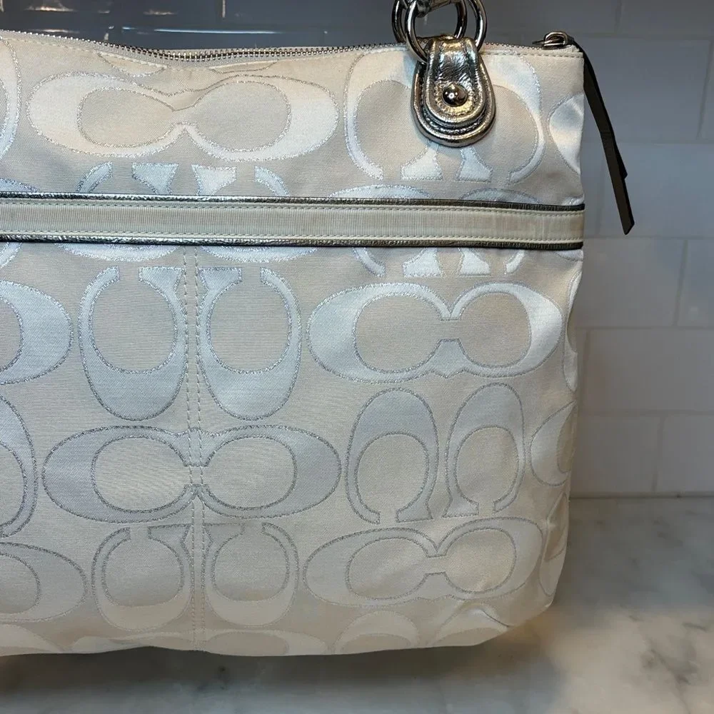 Coach authentic designer